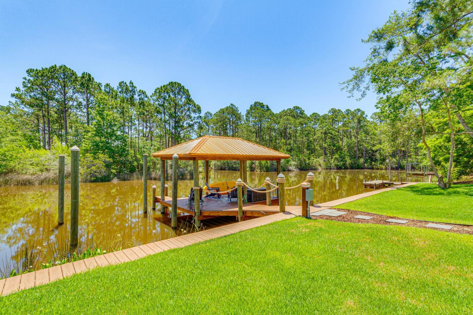 Waterfront Florida Vacation Rental With Boat Dock Milton Zewnętrze zdjęcie