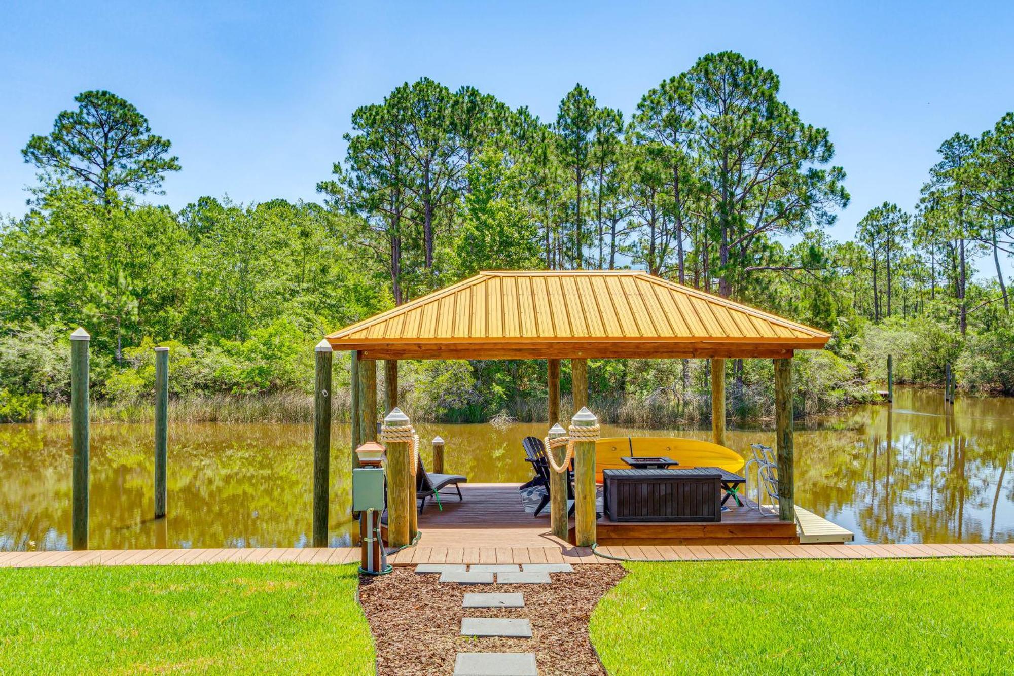 Waterfront Florida Vacation Rental With Boat Dock Milton Zewnętrze zdjęcie